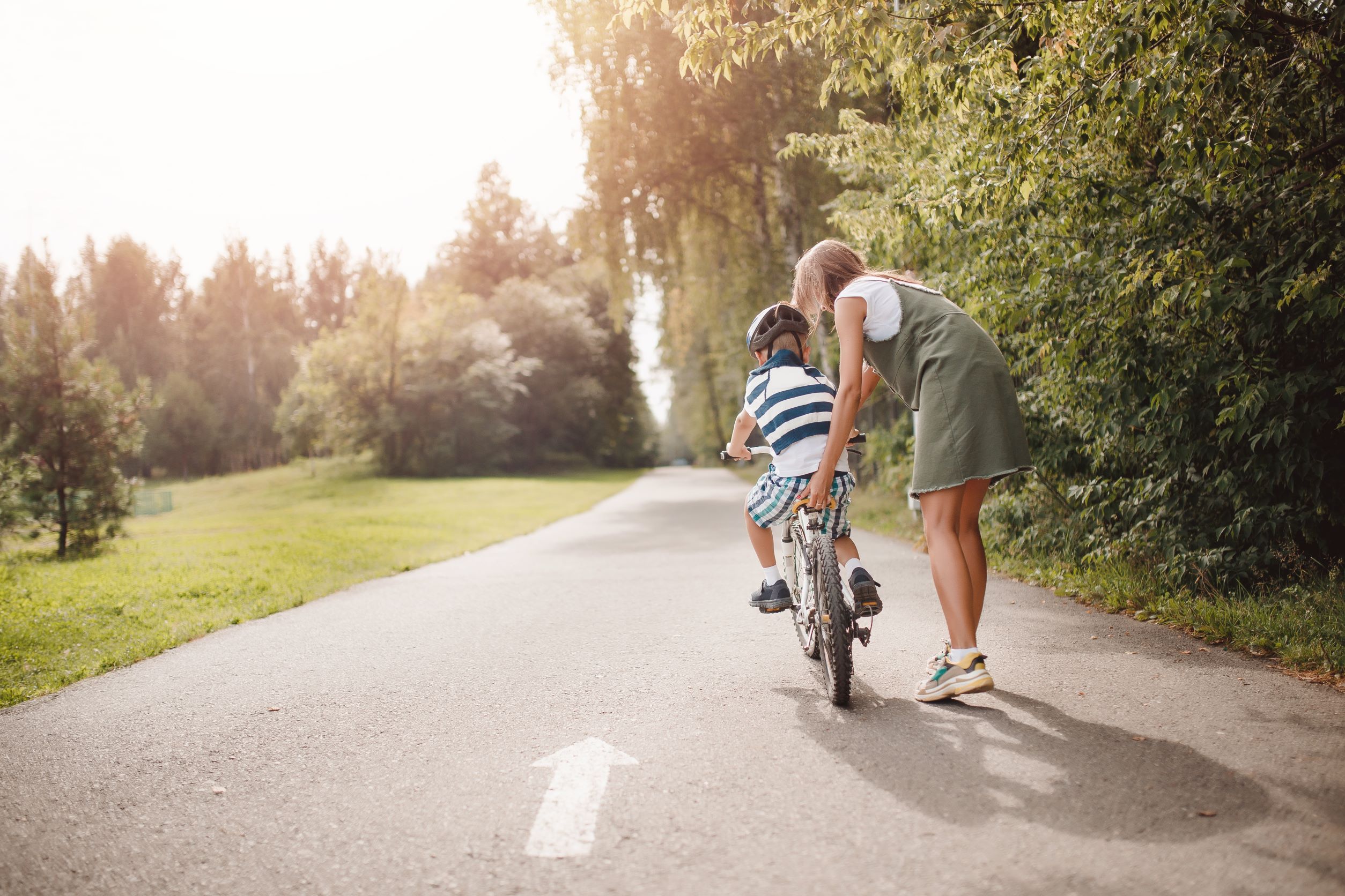 So bringt man einem Kind in weniger als 60 Minuten das Radfahren bei