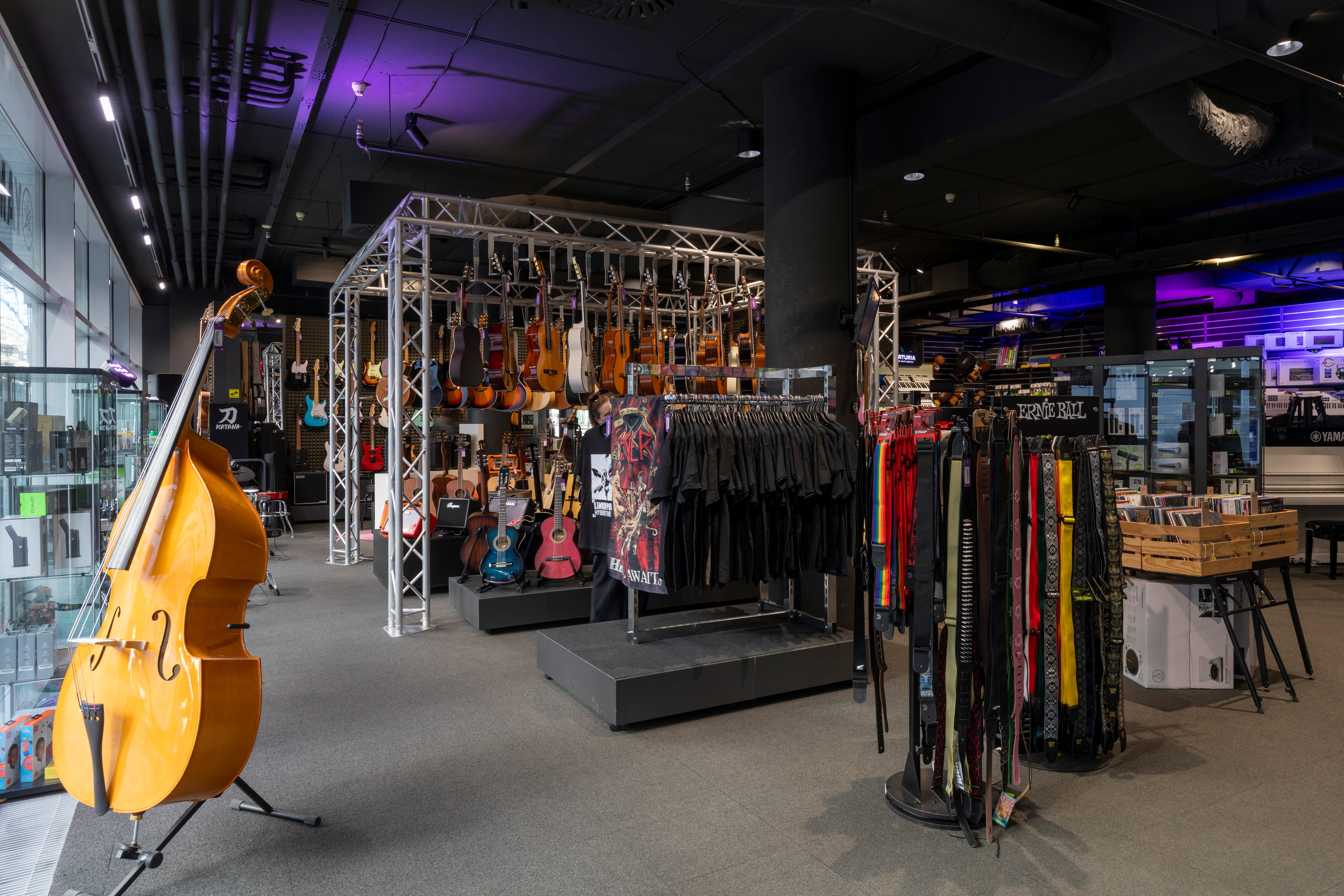 Keys in musical instruments shop Muziker Prague – Smíchov.