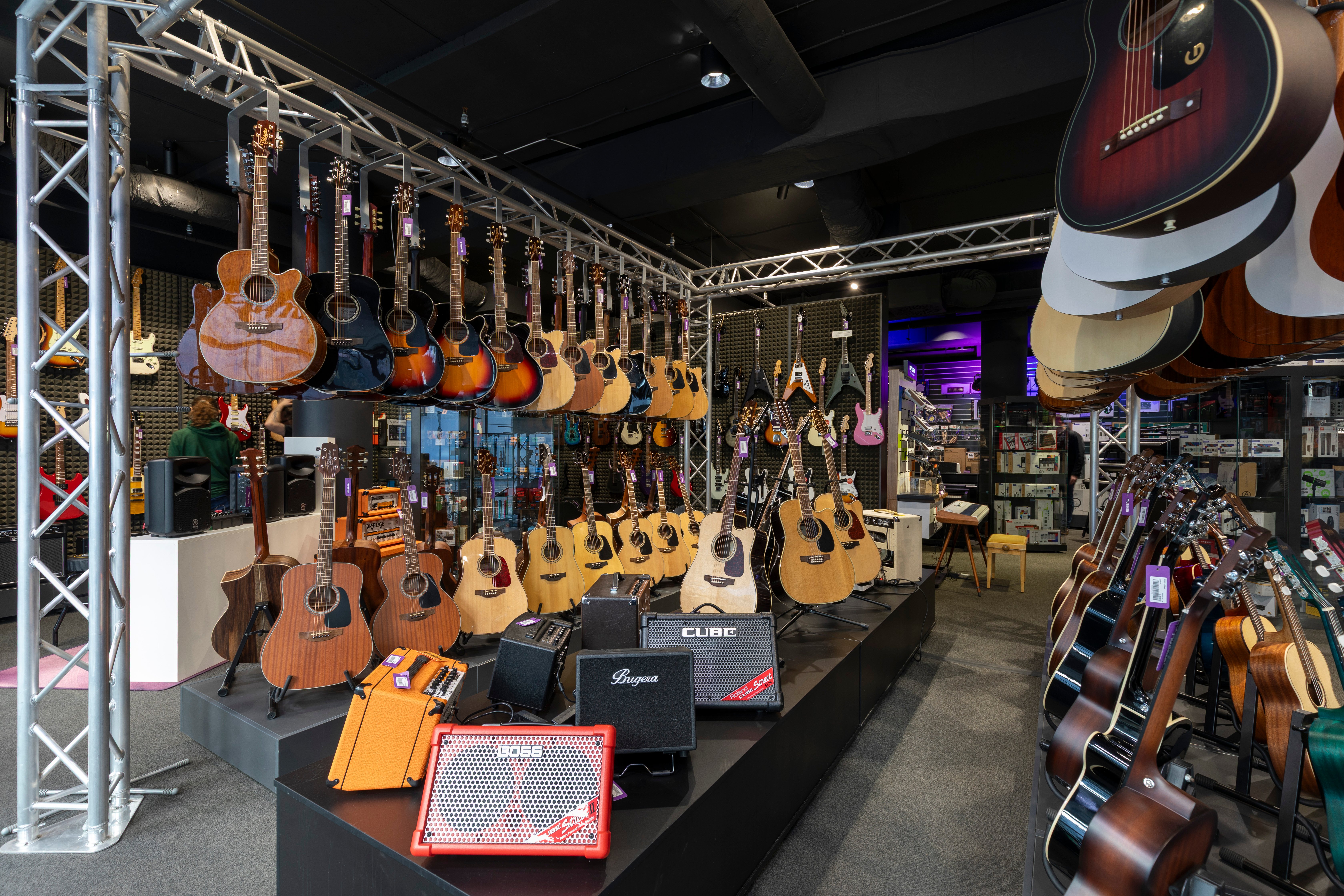 Drums and percussions in musical instruments shop Muziker Prague – Smíchov.