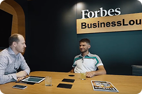 Interview in der Forbes-Redaktion mit dem Gründer von Muziker