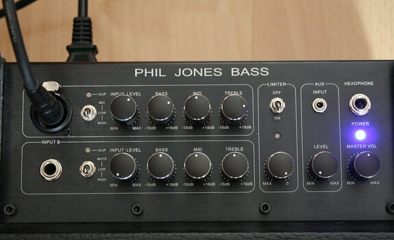 Amplificador combo pequeno para baixo Phil Jones Bass BG 100 Bass Cub Combo Amplifier - 8