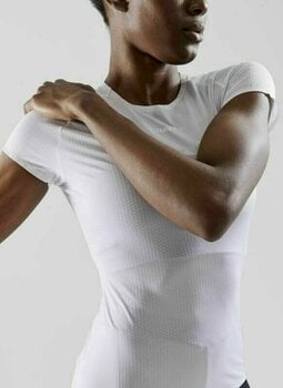 Running t-shirt with short sleeves
 Craft PRO Dry Nanoweight Women's Tee White L Running t-shirt with short sleeves - 2