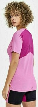 Tekaška majica s kratkim rokavom
 Craft PRO Hypervent SS Women's Tee Camelia/Roxo S Tekaška majica s kratkim rokavom - 6