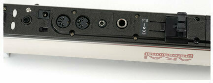 MIDI kontroler za puhačke instrumente Akai EWI 4000S - 4