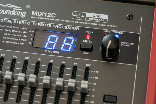 Analogový mixpult Soundking MIX12C - 2
