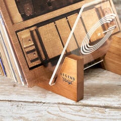 Tabellenständer für LP-Aufzeichnungen
 Legend Vinyl LP Shelf Tabellenständer für LP-Aufzeichnungen Natural - 7