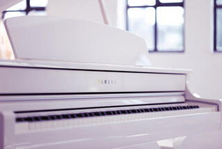 Piano de cola grand digital Yamaha CLP-795 GPWH Piano de cola grand digital Polished White - 4