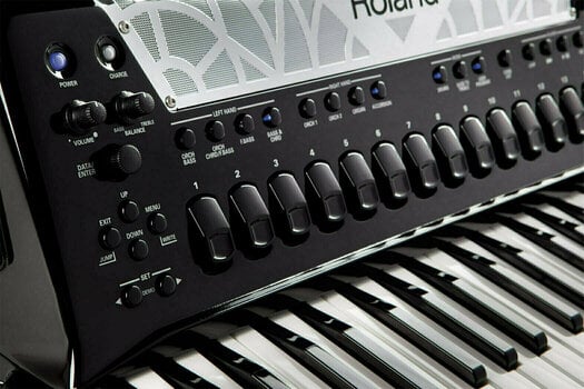 Klavirska harmonika
 Roland FR-8x Črna Klavirska harmonika
 - 7