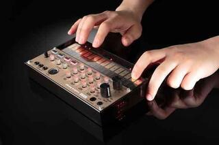 Συνθεσάιζερ Korg Volca Keys Συνθεσάιζερ - 1