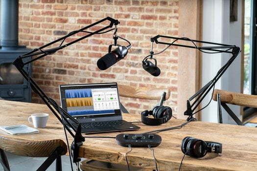 Podcast mix pultovi Focusrite Vocaster Two Studio Black - 9
