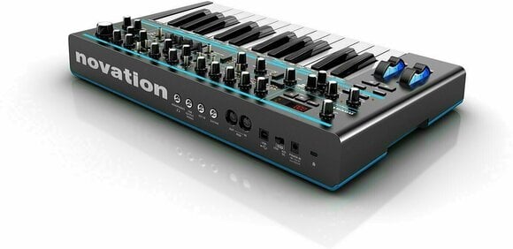 Synthesizer Novation Bass Station II - 3