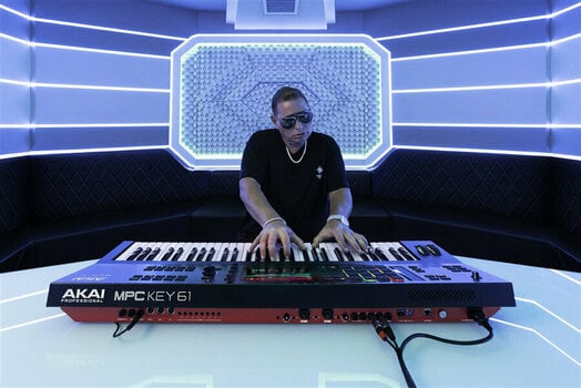 Synthesizer Akai MPC Key 61 Black - 13