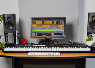 Миди клавиатура Novation Launchkey 88 MK3 Миди клавиатура Black - 7