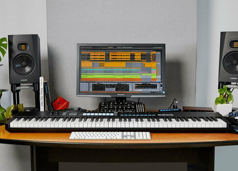 MIDI-Keyboard Novation Launchkey 88 MK3 - 8