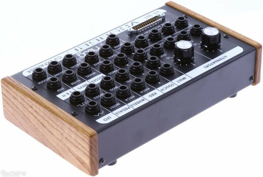Razširitvena naprava za klaviature MOOG VX-351 CV Output Expander - 3