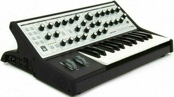 Synthesizer MOOG Sub Phatty - 3
