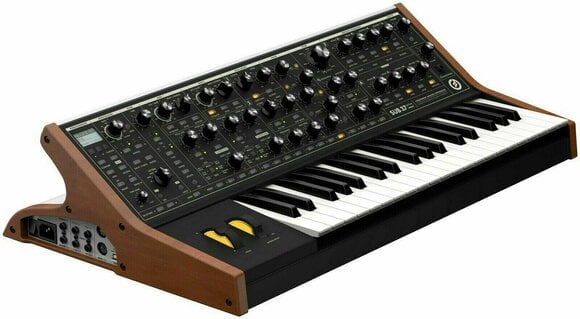 Synthesizer MOOG Sub 37 - 3