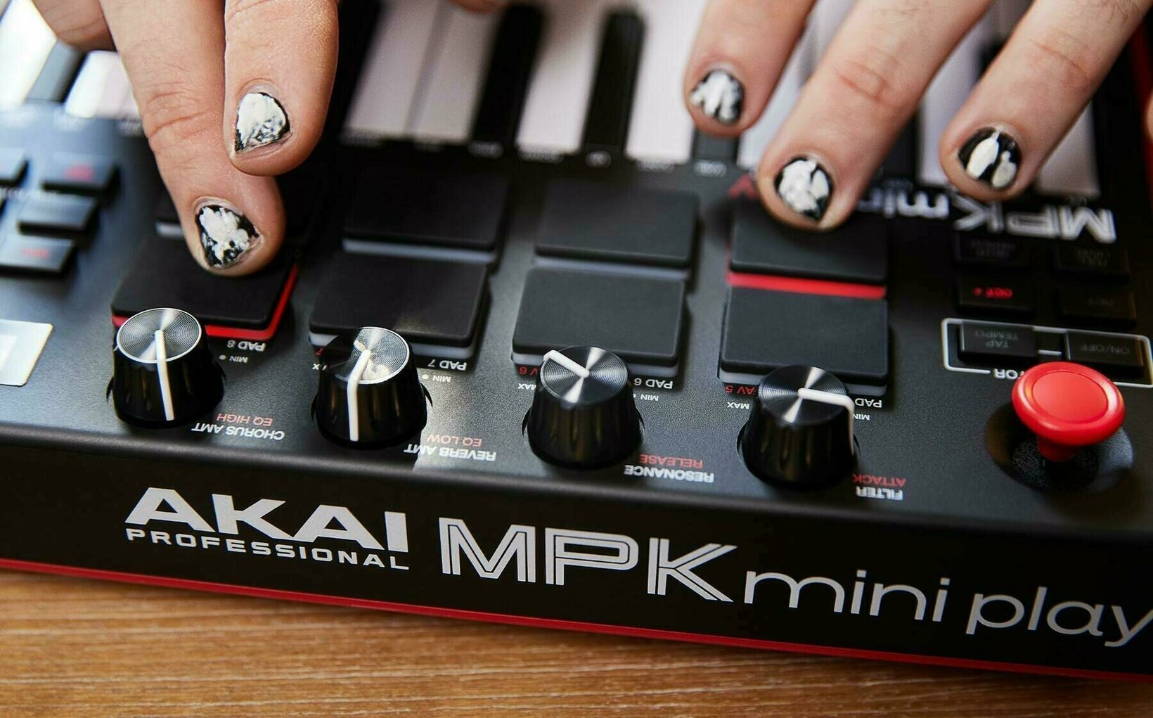 Akai MPK Mini PLAY MK3 Klawiatury sterujące do 25 klawiszy
