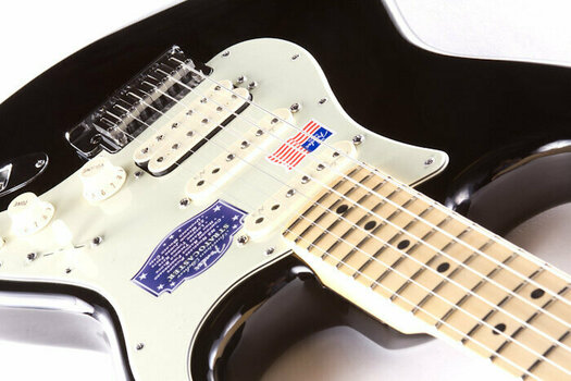 Guitare électrique Fender American Deluxe Stratocaster HSS, Maple Fingerboard, Black - 2