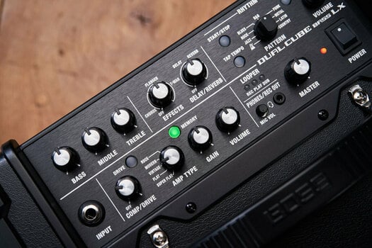 Amplificador combo pequeno para baixo Boss Dual Cube Bass LX - 12