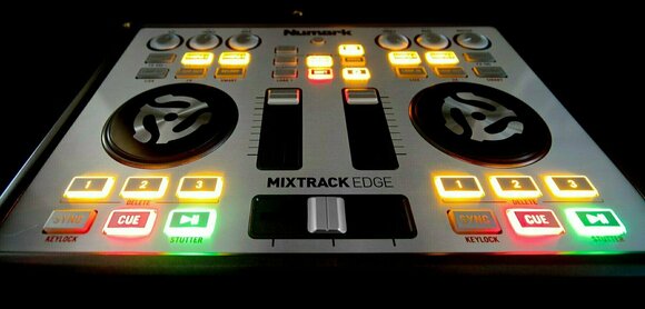 Controler DJ Numark Mixtrack Edge - 4
