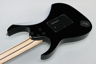 Elektrická kytara Ibanez UV70P-BK Black Elektrická kytara - 2
