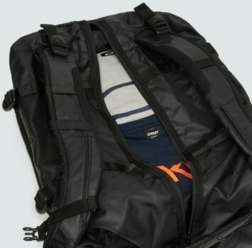 Lifestyle Backpack / Bag Oakley Road Trip RC Duffle Blackout 50 L Sport Bag - 4