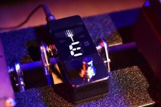 Pedal Tuner Korg Pitchblack X Mini Pedal Tuner - 3