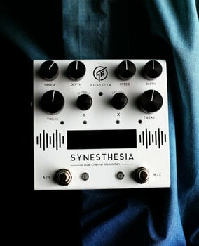 Kytarový multiefekt GFI System Synesthesia White Kytarový multiefekt - 8