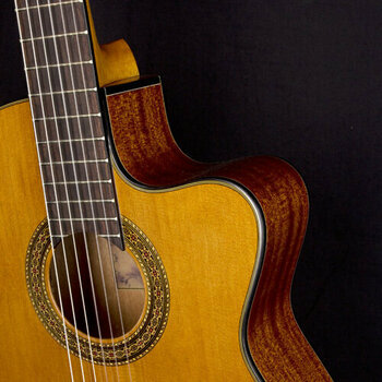 Classical guitar Valencia CG32RCE - 3