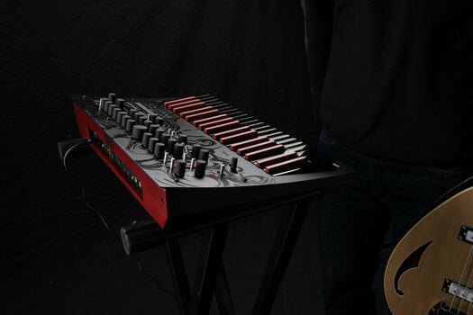 Syntetizátor Korg Minilogue Bass Black - 15