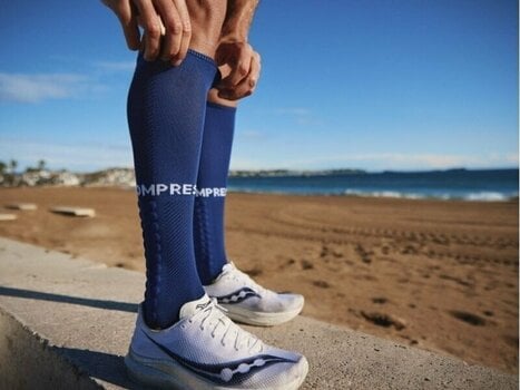 Чорапи за бягане
 Compressport Full Socks Run Sodalite Blue T2 Чорапи за бягане - 2