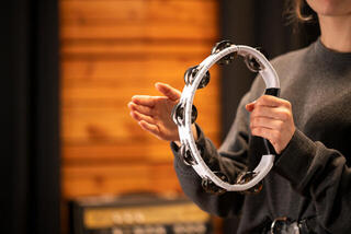Classical Tambourine Meinl HTMT1WH Headliner Series Hand Held ABS White Classical Tambourine - 7