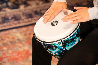 Djembe Meinl ADJ10-GB 10" Alpine Series Djembe Galactic Blue Tie Dye 10" Djembe - 6