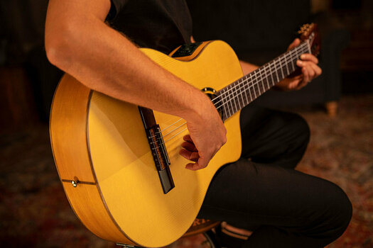 Класическа китара с предусилвател Ortega RCE170F 4/4 Stain Yellow - 28
