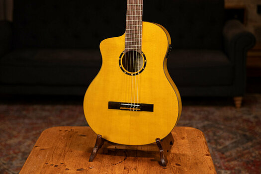 Класическа китара с предусилвател Ortega RCE170F-L 4/4 Stain Yellow - 18