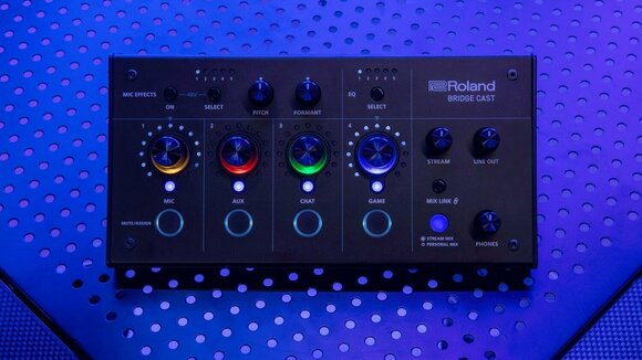 Mixer per podcast Roland Bridge Cast - 10