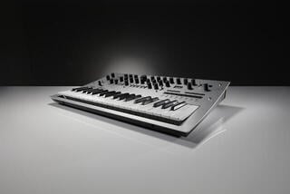 Szintetizátor Korg Minilogue Szintetizátor - 6