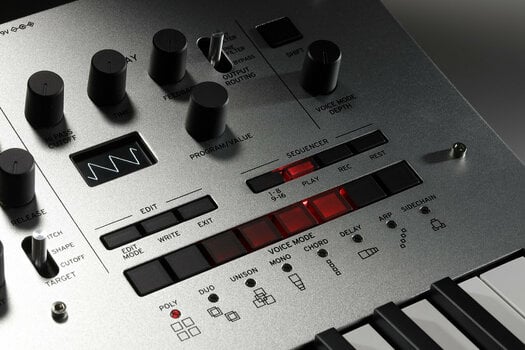 Synthesizer Korg Minilogue - 9