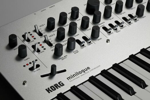 Synthesizer Korg Minilogue - 11