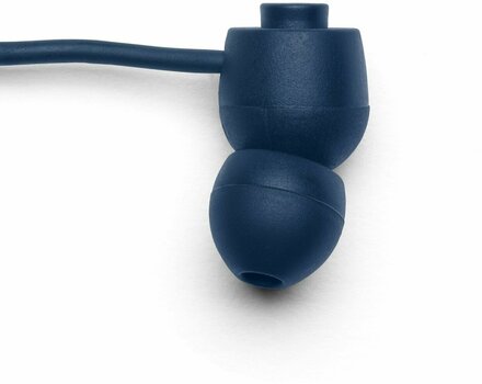 En la oreja los auriculares UrbanEars BAGIS Indigo - 2