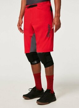 Cyklonohavice Oakley Seeker '75 Short Red Line 33 Cyklonohavice - 9