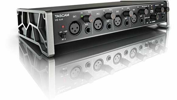 USB audio prevodník - zvuková karta Tascam US-4x4TP TrackPack - 3