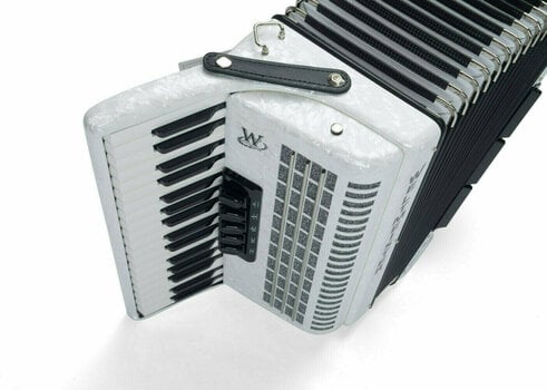 Piano accordion
 Weltmeister Achat 34/72/III/5/3 White Piano accordion
 - 4