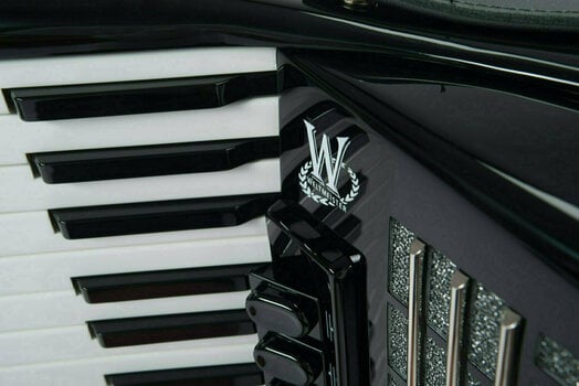 Piano accordion
 Weltmeister Topas 37/96/IV/11/5 Grey Piano accordion
 - 3