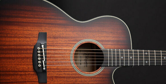 Jumbo elektro-akoestische gitaar Takamine CP771MC LE - 2