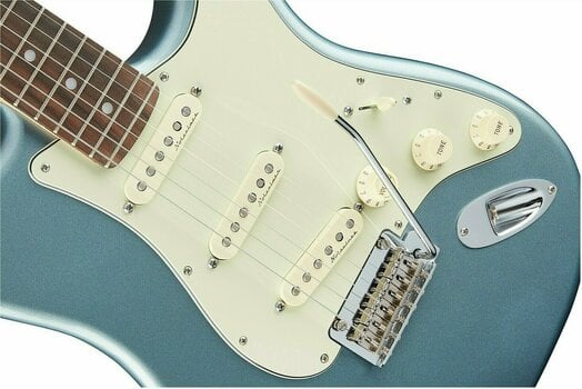 Električna gitara Fender Deluxe Roadhouse Stratocaster RW Mystic Ice Blue - 3