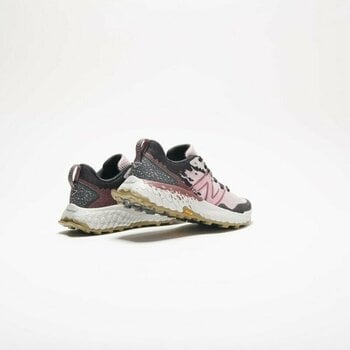 Trailová běžecká obuv
 New Balance Womens Fresh Foam Hierro V7 Pink 36,5 Trailová běžecká obuv - 11