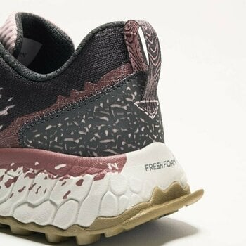 Трейл обувки за бягане
 New Balance Womens Fresh Foam Hierro V7 Pink 37 Трейл обувки за бягане - 8