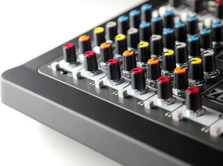 Mixing Desk Allen & Heath ZEDi-10 Mixing Desk - 4